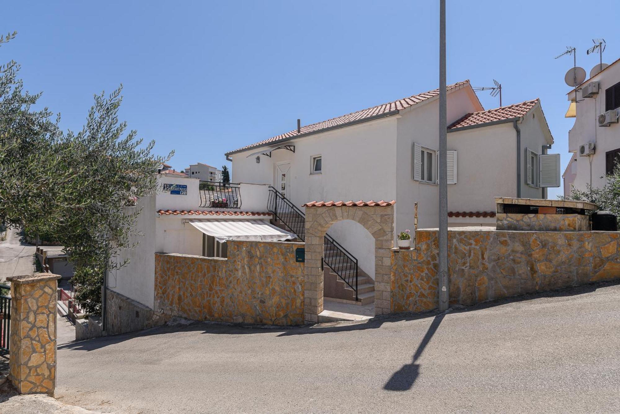 Apartmani Suki Traù Esterno foto